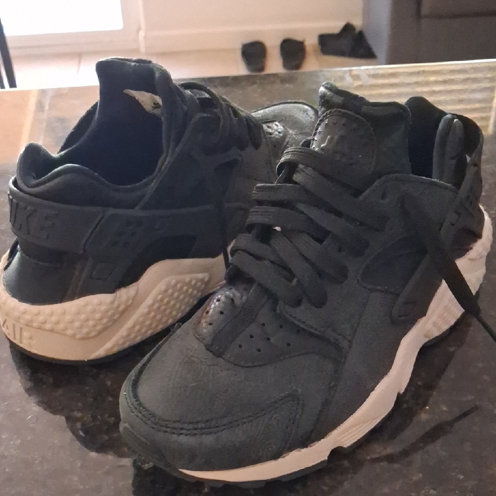 Nike Huarache Paisley Print Shoes